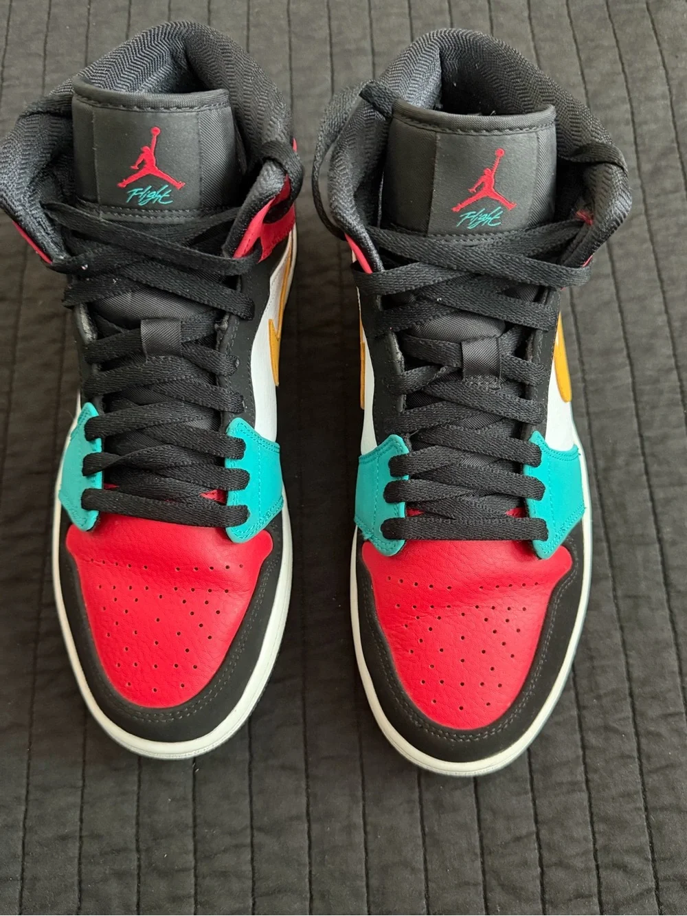 Jordan 1 Mid - Bred Multi-Color (2018) M8